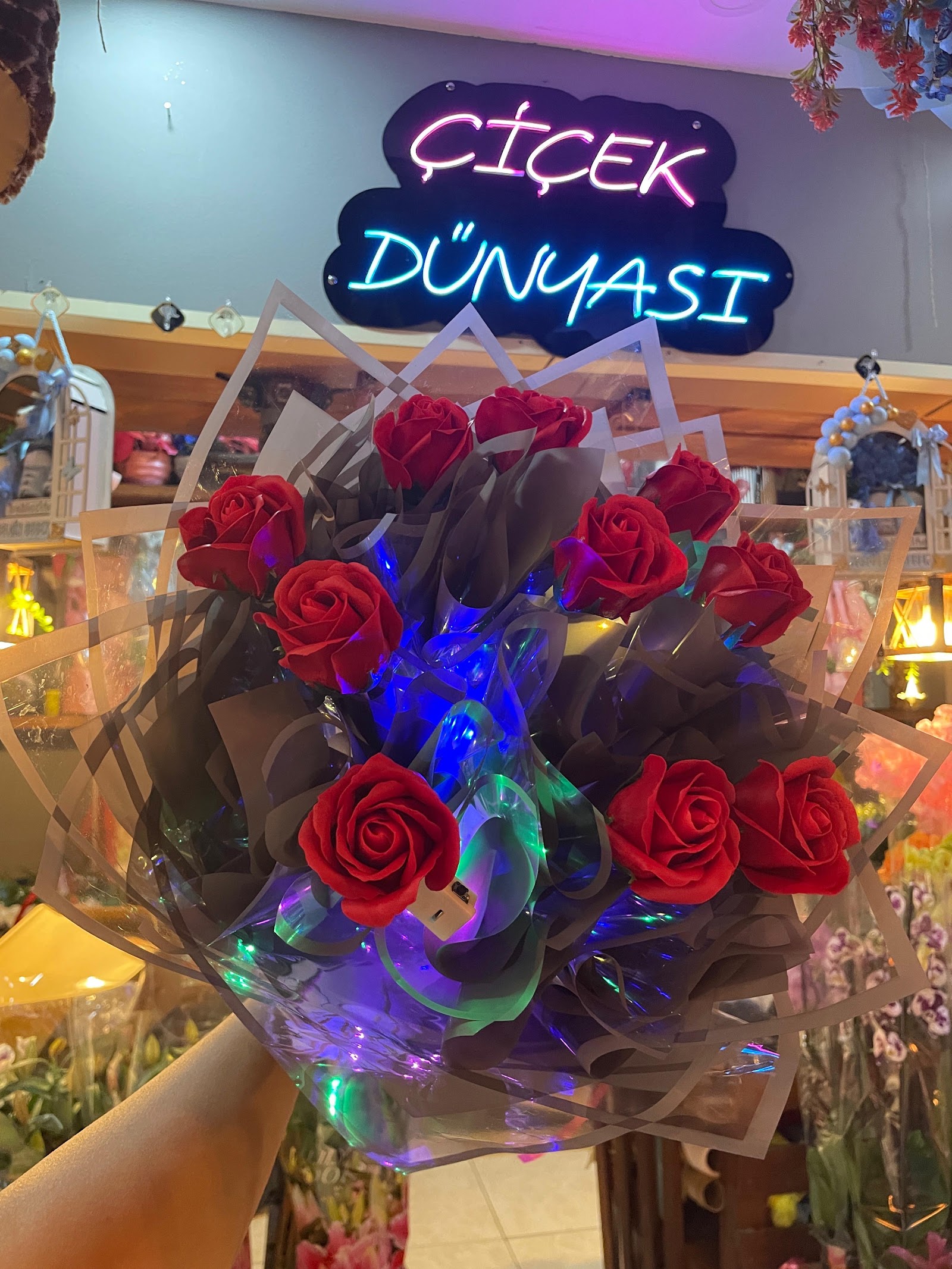 ÇİÇEK DÜNYASI NİĞDE