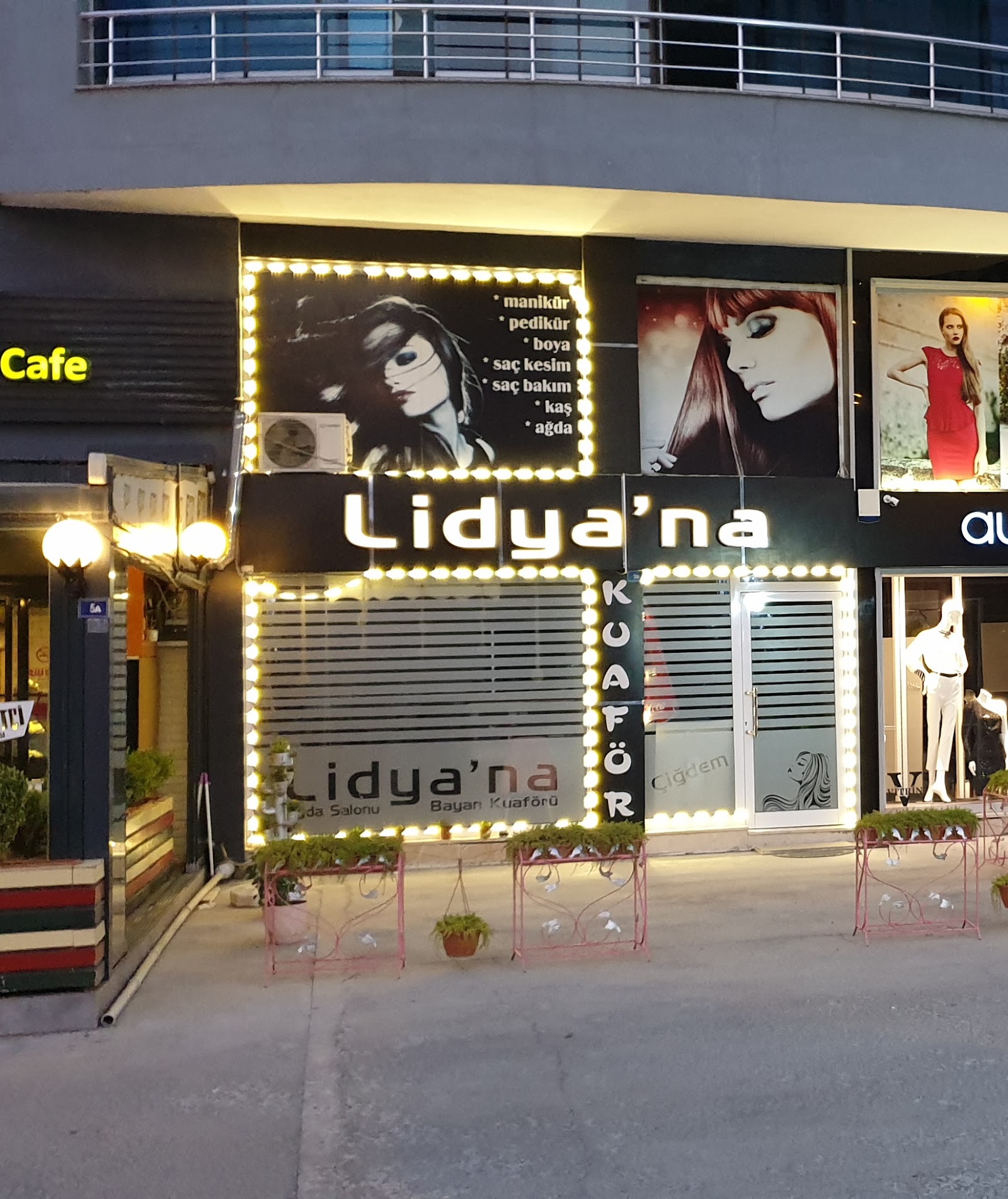 Lidya'na Bayan Kuaförü kır düğünü mekanı — Merkez
