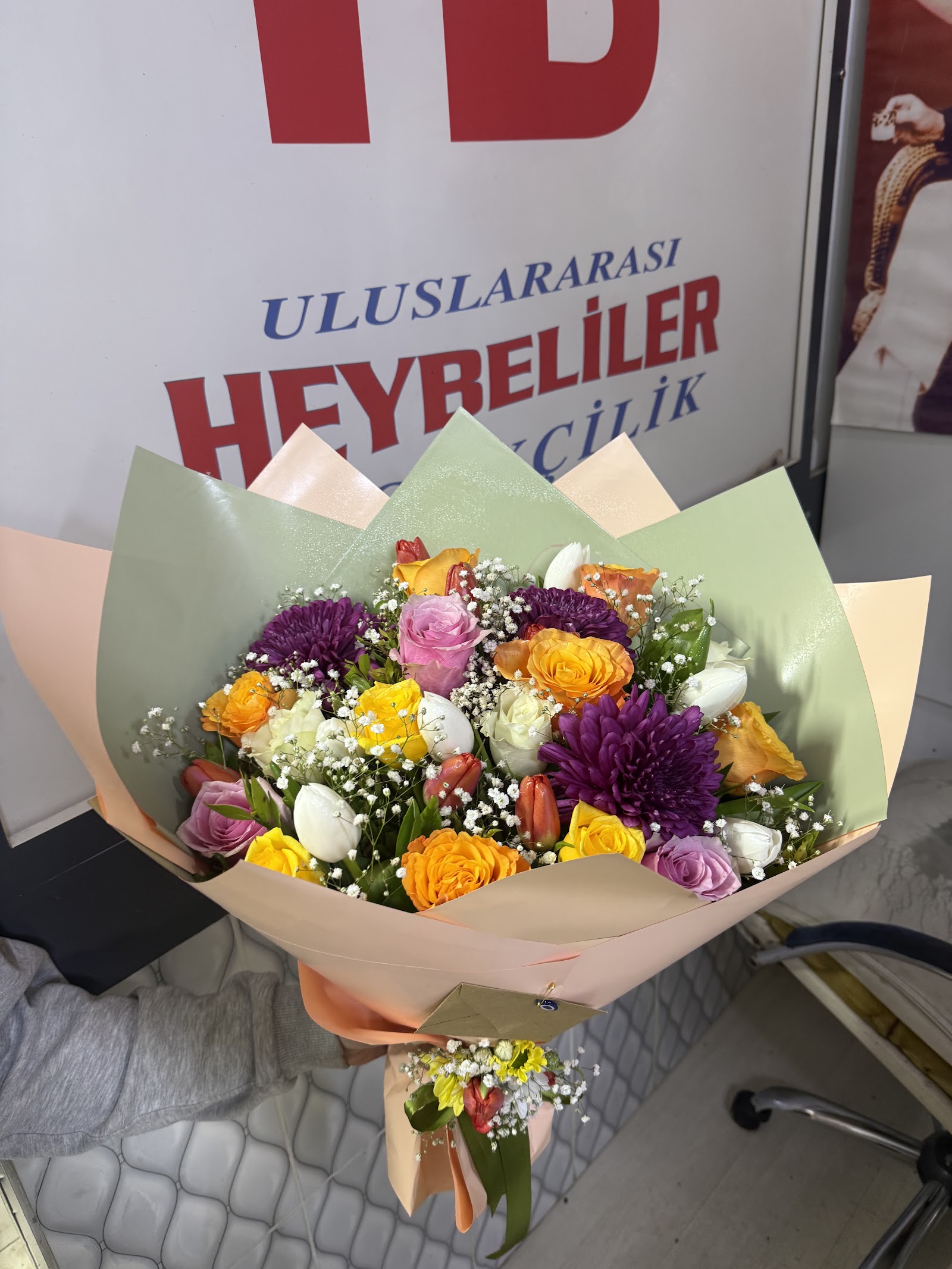 ULUSLARARASI HEYBELİLER ÇİÇEKÇİLİK & ÇİKOLATA